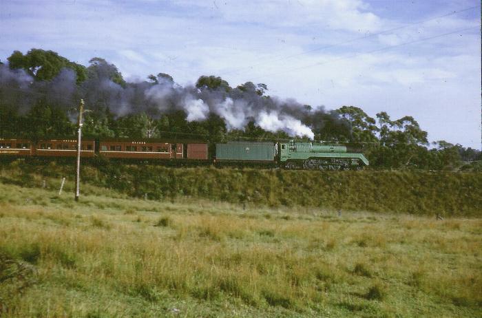 3813 on the Southern Highlands Express